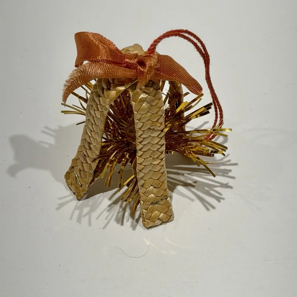 Vintage Woven Straw Bell Ornament Rustic Boho Farmhouse Kitschy Holiday Décor